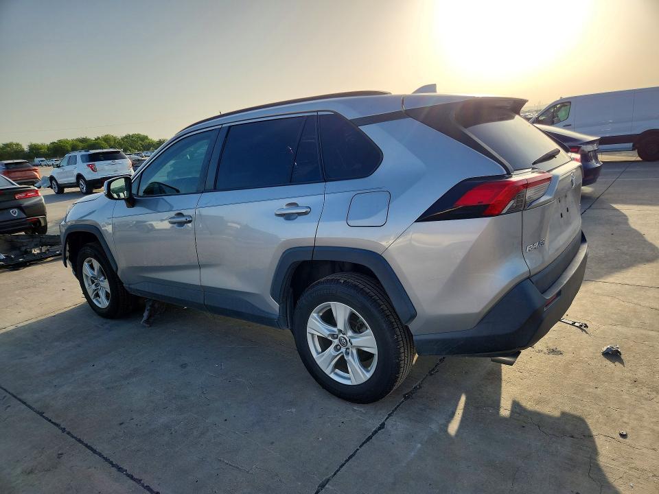 61696466 :رقم المزاد ، 2T3W1RFV0KW018317 vin ، 2019 Toyota Rav4 مزاد بيع