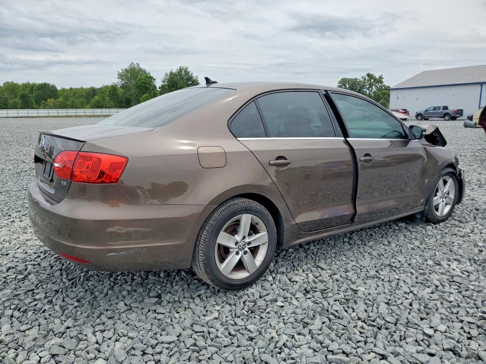 2014 Volkswagen Jetta მანქანა იყიდება აუქციონზე, vin: 3VW3L7AJ8EM383921, აუქციონის ნომერი: 62679836