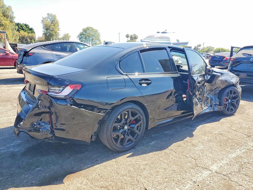60263606 :رقم المزاد ، 3MW69CW00T8F96405 vin ، 2026 Bmw 330i مزاد بيع