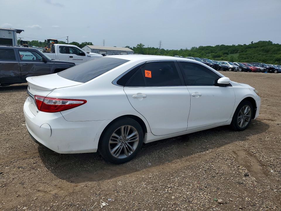 60218436 :رقم المزاد ، 4T1BF1FK9GU591627 vin ، 2016 Toyota Camry مزاد بيع
