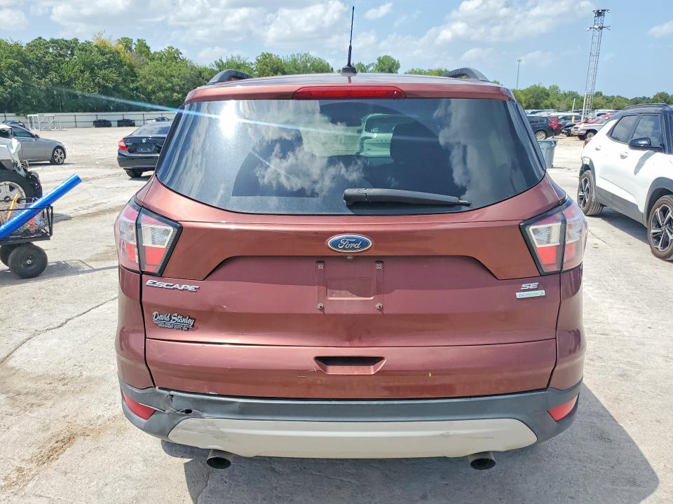 2018 Ford Escape მანქანა იყიდება აუქციონზე, vin: 1FMCU0GD2JUC61274, აუქციონის ნომერი: 61909626