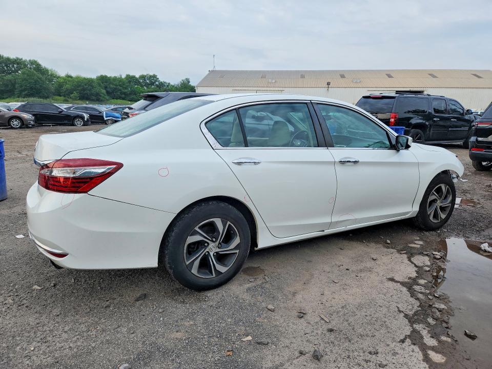 60013666 :رقم المزاد ، 1HGCR2F34HA243592 vin ، 2017 Honda Accord مزاد بيع
