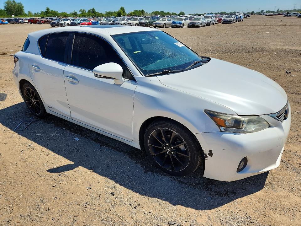 62672046 :رقم المزاد ، JTHKD5BH4B2022196 vin ، 2011 Lexus Ct مزاد بيع