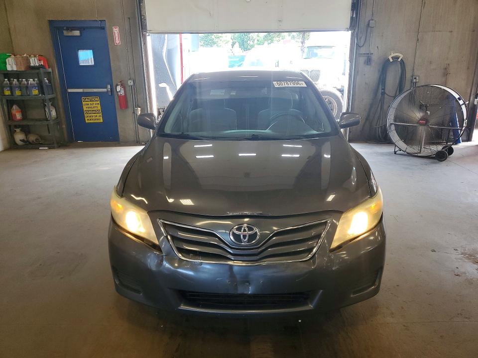 2011 Toyota Camry მანქანა იყიდება აუქციონზე, vin: 4T1BF3EK4BU676817, აუქციონის ნომერი: 60787996