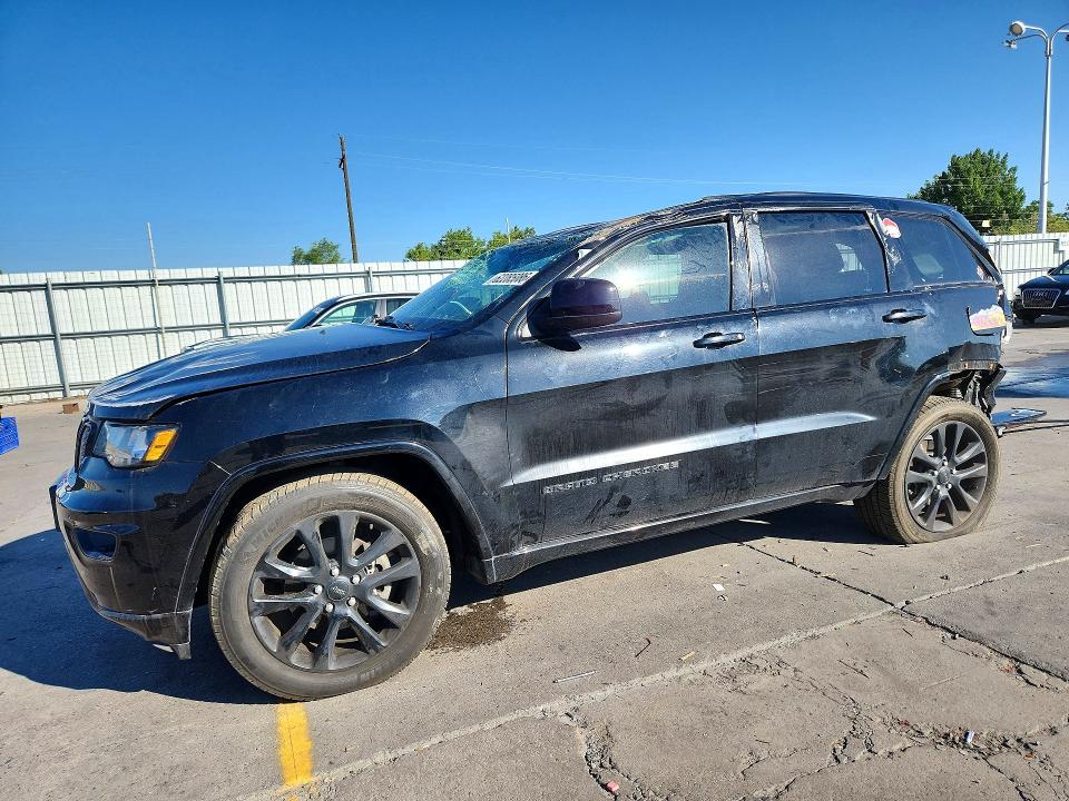62285086 :رقم المزاد ، 1C4RJFAGXJC332756 vin ، 2018 Jeep Grand Cherokee مزاد بيع