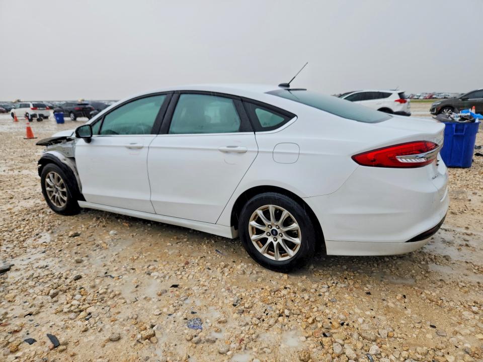 60951456 :رقم المزاد ، 3FA6P0G79HR109826 vin ، 2017 Ford Fusion مزاد بيع