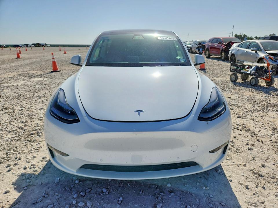2022 Tesla Model Y მანქანა იყიდება აუქციონზე, vin: 7SAYGDEF9NF457212, აუქციონის ნომერი: 60325076