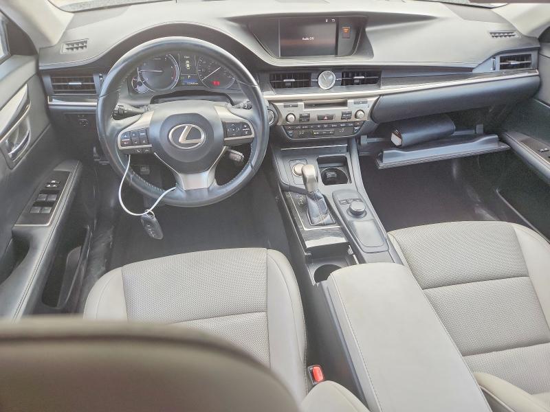 61886906 :رقم المزاد ، 58ABK1GG0GU025547 vin ، 2016 Lexus Es مزاد بيع