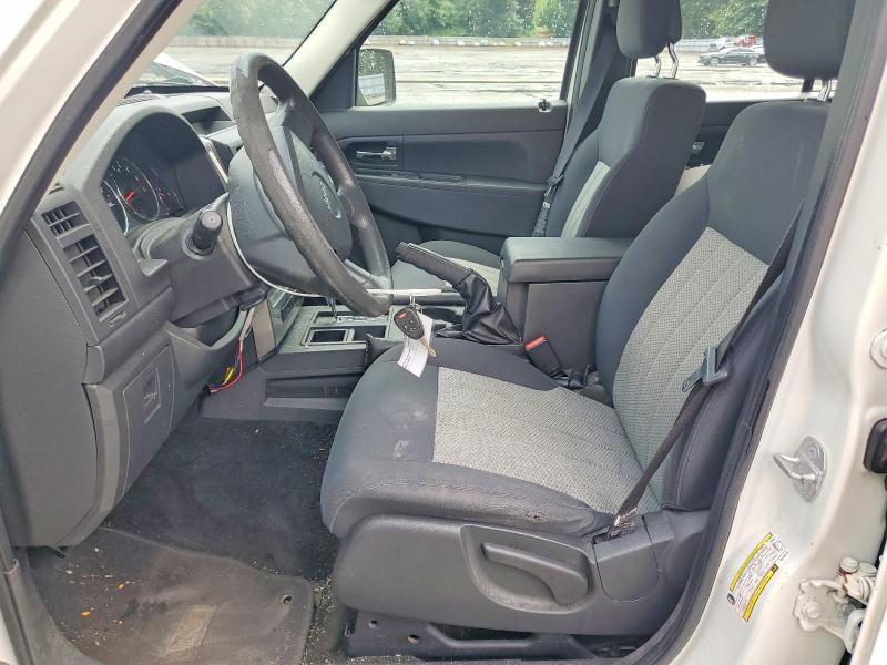 2010 Jeep Liberty მანქანა იყიდება აუქციონზე, vin: 1J4PP2GK8AW129142, აუქციონის ნომერი: 61582026