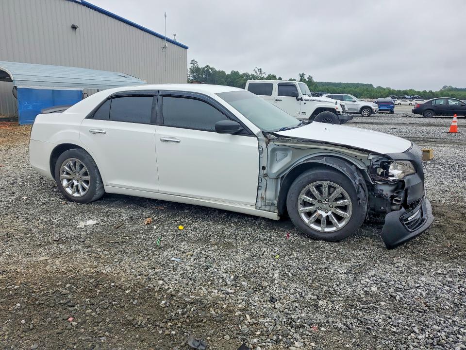 61058096 :رقم المزاد ، 2C3CCAET7DH650222 vin ، 2013 Chrysler 300c مزاد بيع