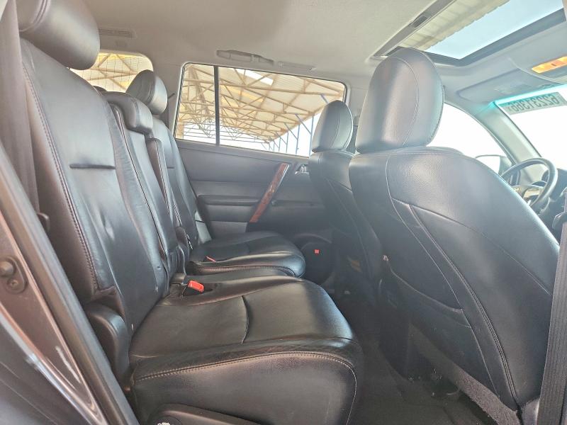 Auction sale of the 2011 Toyota Highlander, vin: 5TDYK3EH1BS042545, lot number: 62231366