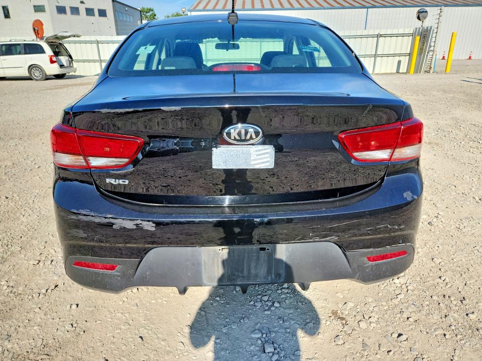 Продаж на аукціоні авто 2018 Kia Rio, vin: 3KPA24AB5JE065540, номер лоту: 62415456
