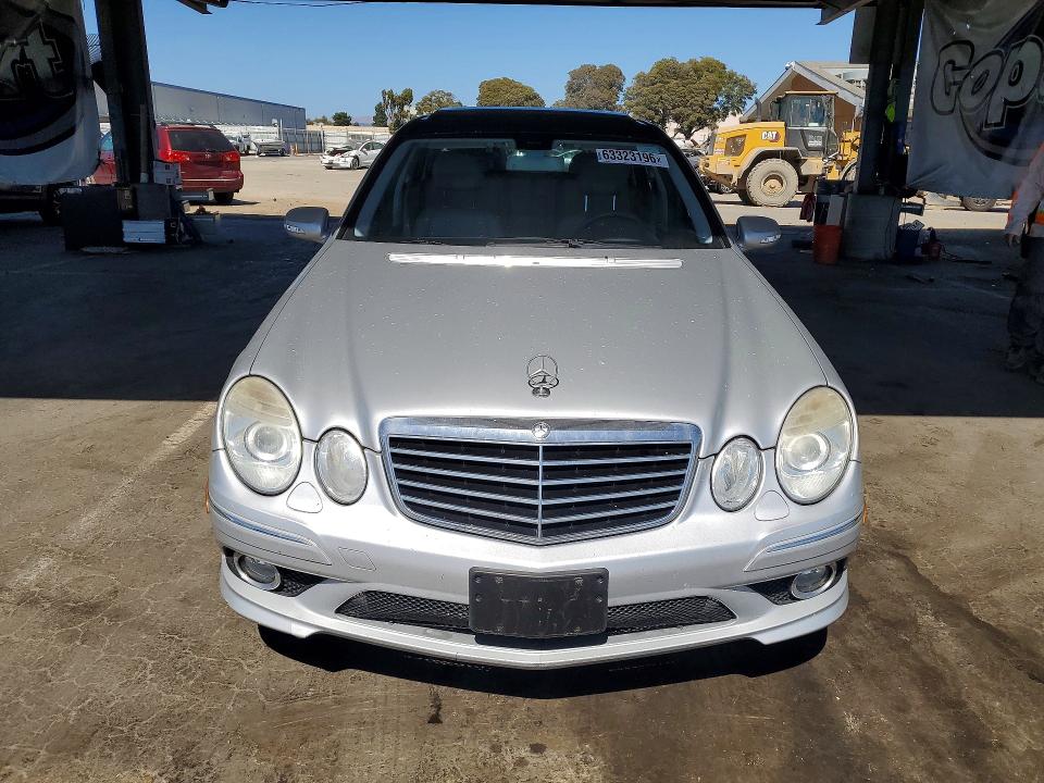 2009 Mercedes-benz E მანქანა იყიდება აუქციონზე, vin: WDBUF56X19B432520, აუქციონის ნომერი: 63323196