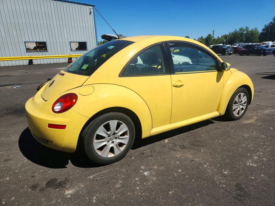 85449415 :رقم المزاد ، 3VWPW31C29M503169 vin ، 2009 Volkswagen New Beetle مزاد بيع
