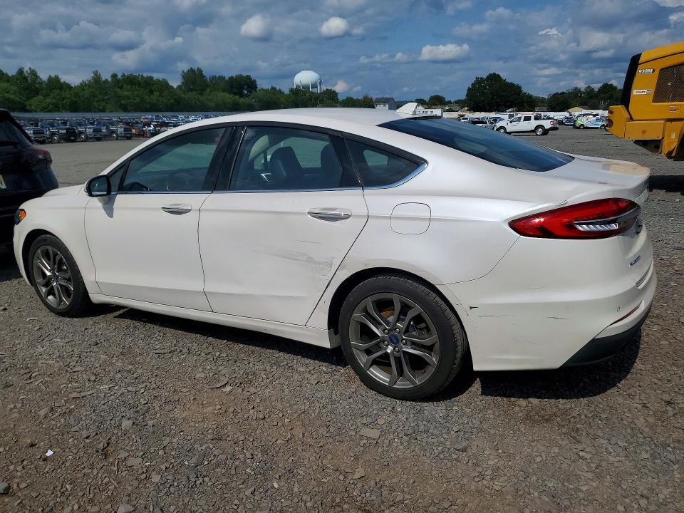 63177316 :رقم المزاد ، 3FA6P0CDXLR101545 vin ، 2020 Ford Fusion مزاد بيع
