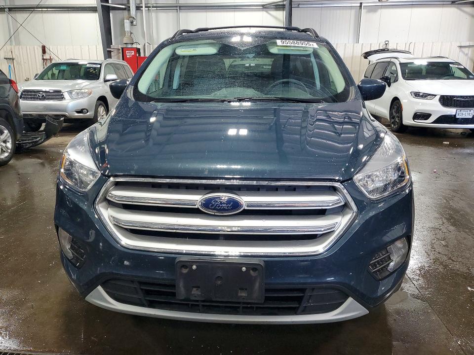 95588955 :رقم المزاد ، 1FMCU9GD2KUC04532 vin ، 2019 Ford Escape مزاد بيع