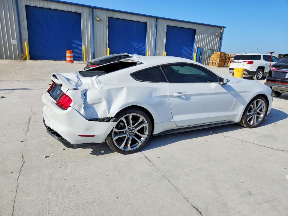 61698066 :رقم المزاد ، 1FA6P8TH9N5130607 vin ، 2022 Ford Mustang مزاد بيع