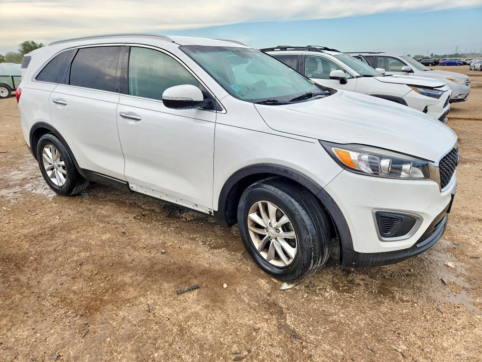 61717006 :رقم المزاد ، 5XYPG4A3XJG432374 vin ، 2018 Kia Sorento مزاد بيع