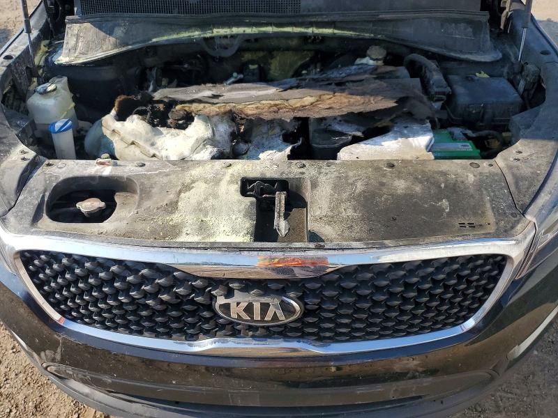 62999206 :رقم المزاد ، 5XYPGDA39JG371793 vin ، 2018 Kia Sorento مزاد بيع