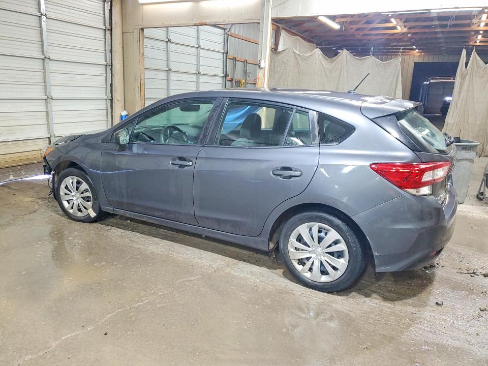 60526386 :رقم المزاد ، 4S3GTAA65J3737127 vin ، 2018 Subaru Impreza مزاد بيع