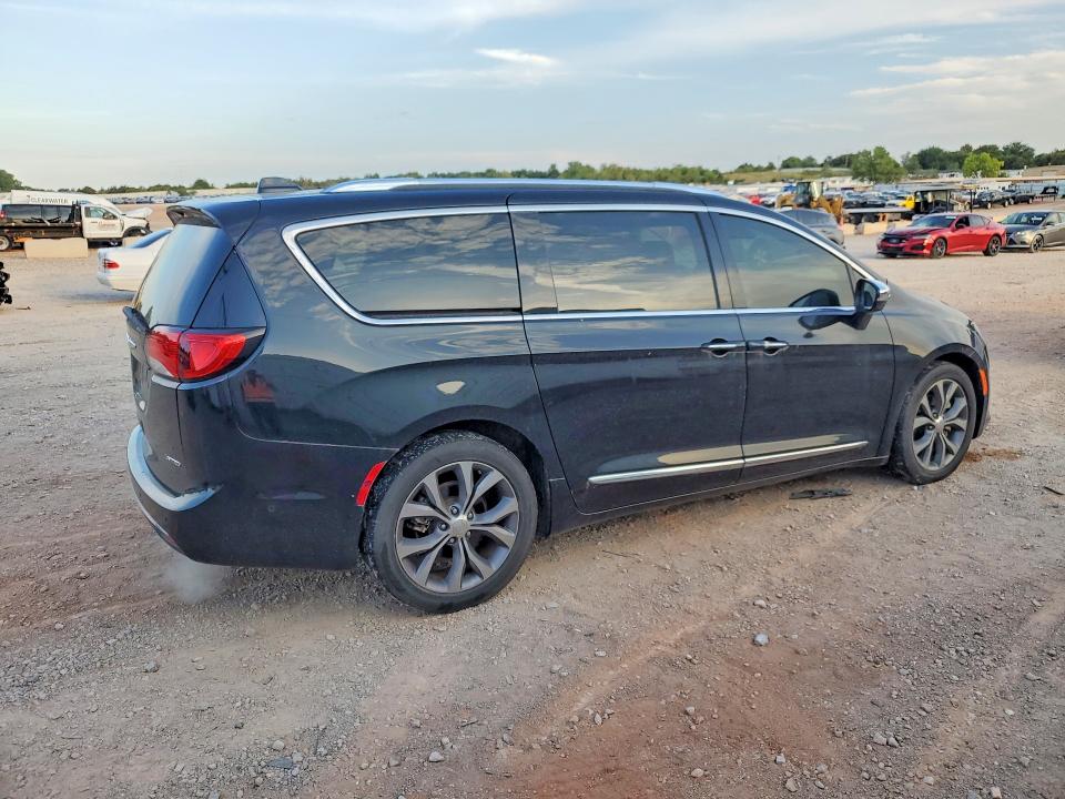 Продажа на аукционе авто 2017 Chrysler Pacifica, vin: 2C4RC1GG7HR665132, номер лота: 62828476