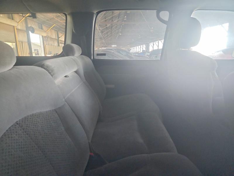 Продажа на аукционе авто 2001 Chevrolet Suburban, vin: 3GNFK16T81G196608, номер лота: 61990576