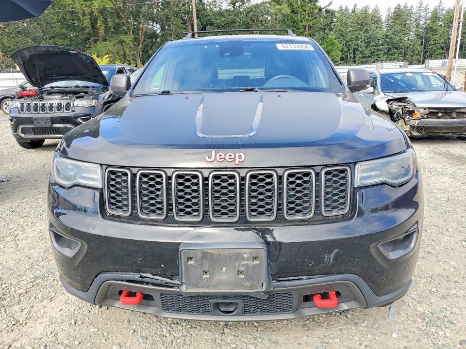 62133356 :رقم المزاد ، 1C4RJFLT8JC120979 vin ، 2018 Jeep Grand Cherokee مزاد بيع