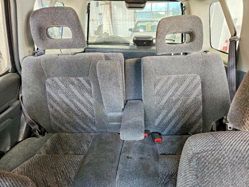 61204636 :رقم المزاد ، JHLRD18621S023279 vin ، 2001 Honda Cr-v مزاد بيع