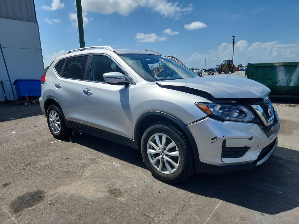 61473406 :رقم المزاد ، KNMAT2MV2HP552518 vin ، 2017 Nissan Rogue Sv مزاد بيع