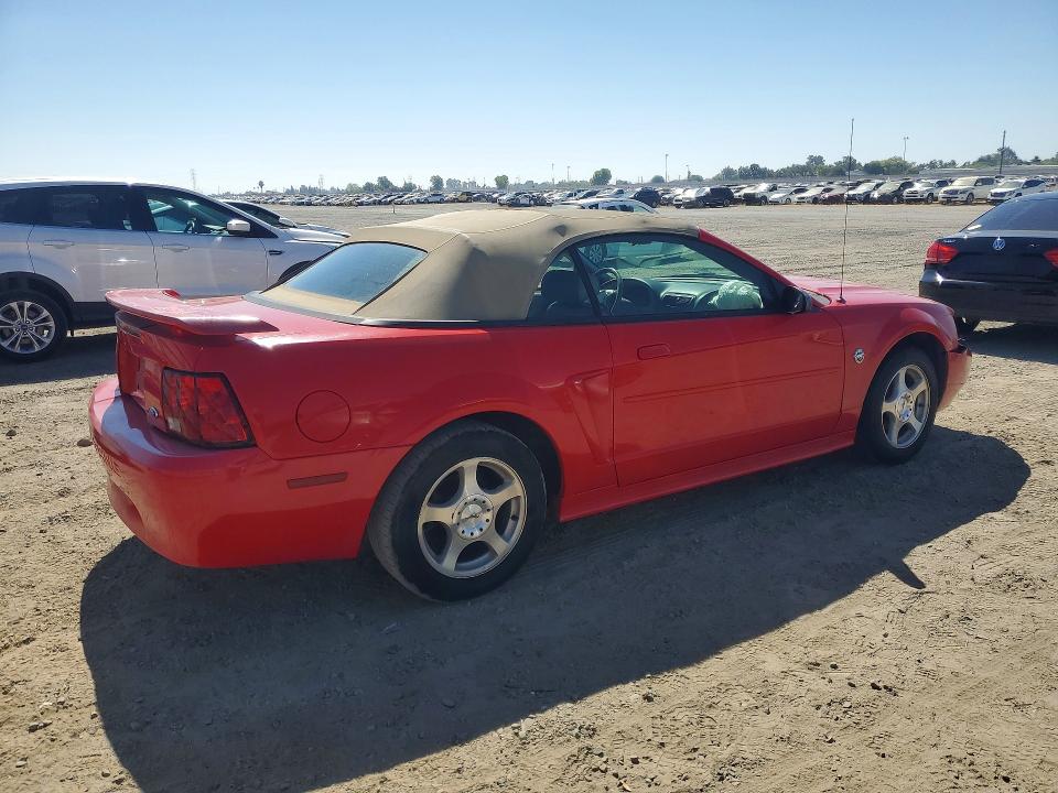 2004 Ford Mustang მანქანა იყიდება აუქციონზე, vin: 1FAFP44634F133730, აუქციონის ნომერი: 62706226