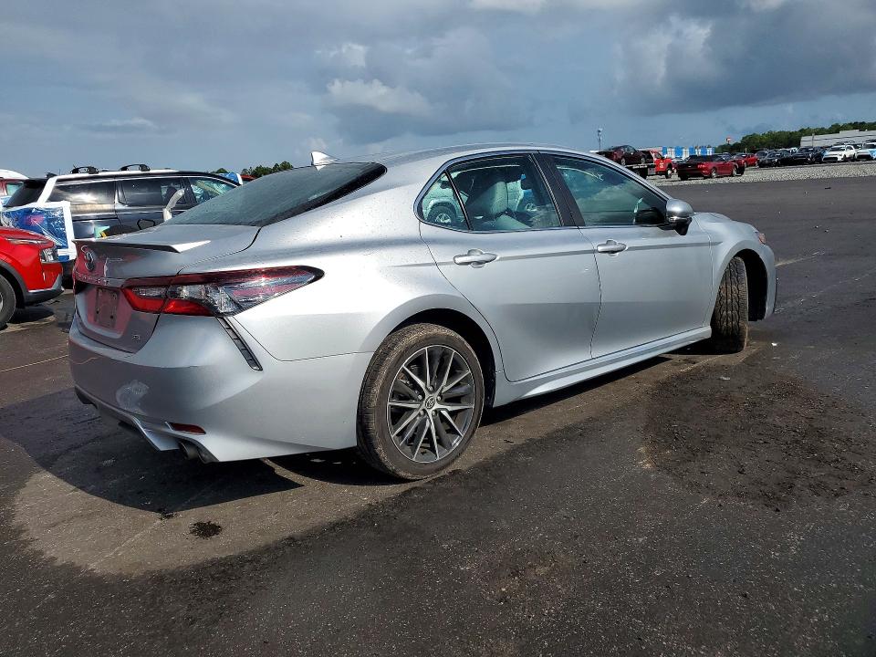 2022 Toyota Camry მანქანა იყიდება აუქციონზე, vin: 4T1T11AK7NU642520, აუქციონის ნომერი: 59358716