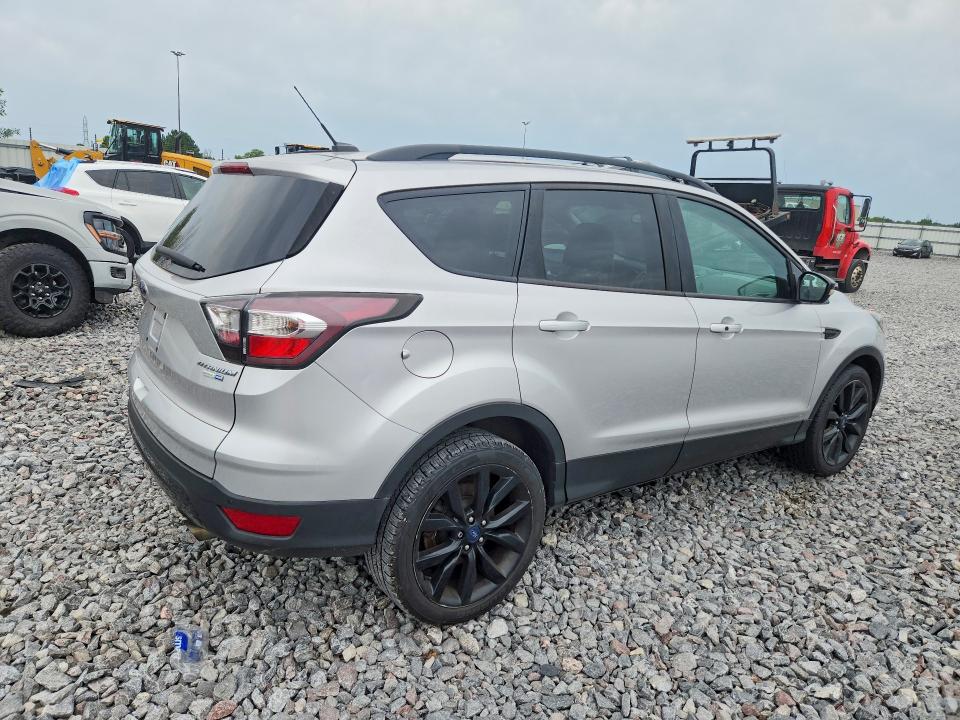 Продаж на аукціоні авто 2017 Ford Escape, vin: 1FMCU9JD2HUA89884, номер лоту: 61546696