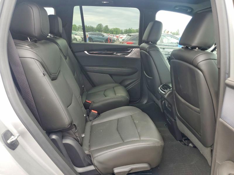 62831776 :رقم المزاد ، 1GYKPDRS7LZ135762 vin ، 2020 Cadillac Xt6 مزاد بيع