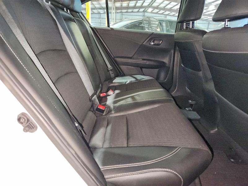 Aukcja sprzedaży 2017 Honda Accord, vin: 1HGCR2F67HA183351, numer aukcji: 61844396