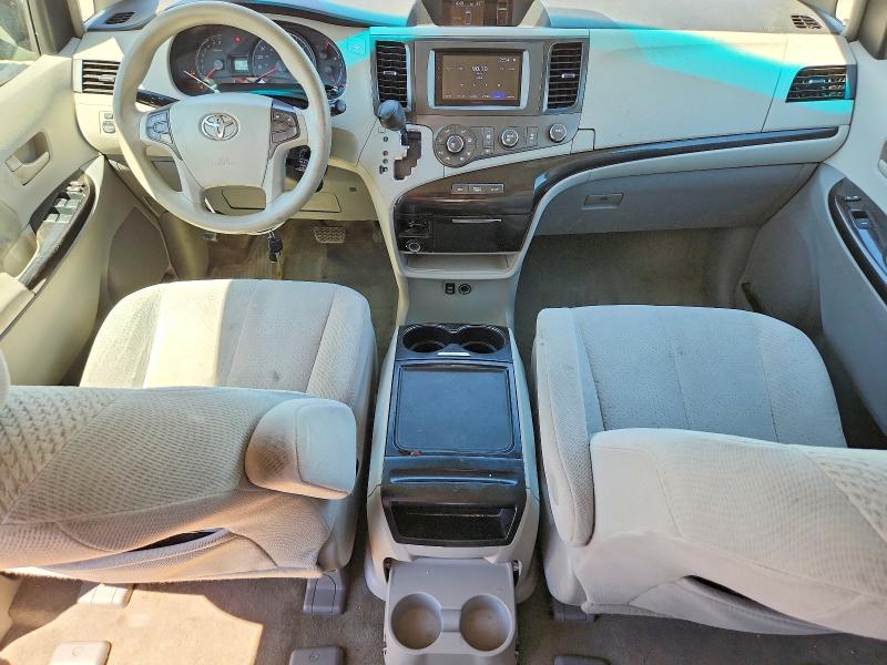 60796826 :رقم المزاد ، 5TDJK3DCXCS040740 vin ، 2012 Toyota Sienna مزاد بيع
