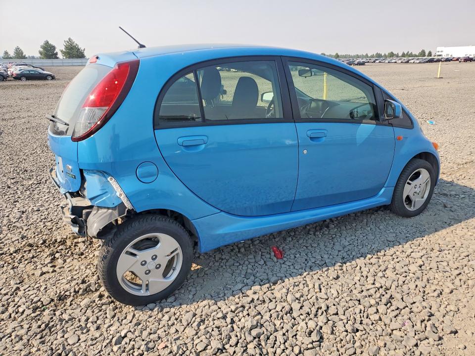 62434176 :رقم المزاد ، JA3215H48GU000260 vin ، 2016 Mitsubishi I Miev مزاد بيع