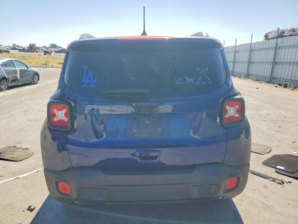 60390346 :رقم المزاد ، ZACCJABB0JPG74899 vin ، 2018 Jeep Renegade مزاد بيع