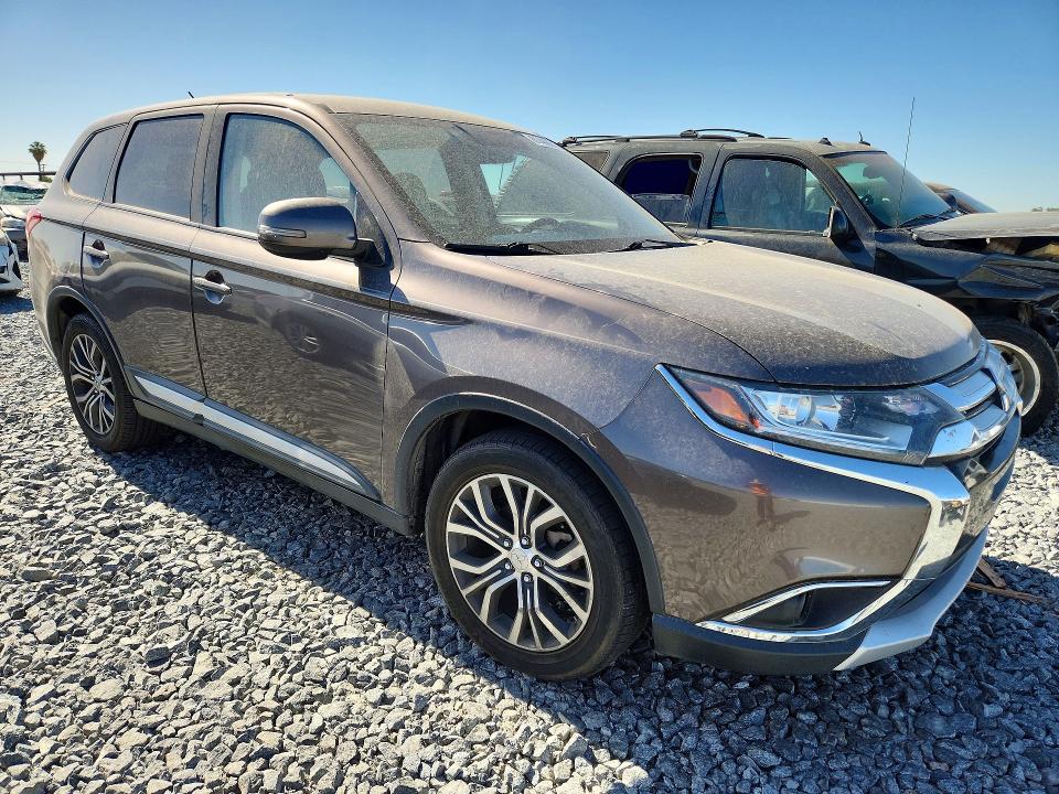 Продаж на аукціоні авто 2016 Mitsubishi Outlander, vin: JA4AD3A38GZ013372, номер лоту: 61440616
