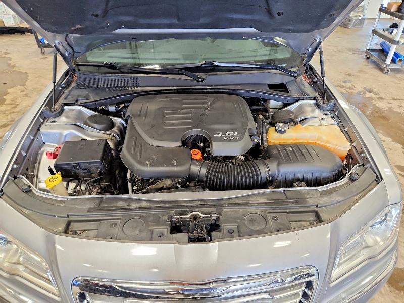2014 Chrysler 300c მანქანა იყიდება აუქციონზე, vin: 2C3CCAKG7EH260441, აუქციონის ნომერი: 60041436