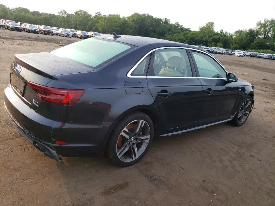 61625806 :رقم المزاد ، WAUENAF46JA060848 vin ، 2018 Audi A4 مزاد بيع