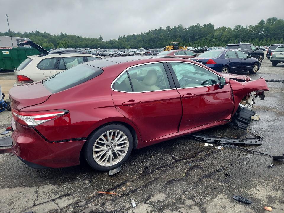 2018 Toyota Camry მანქანა იყიდება აუქციონზე, vin: 4T1B11HKXJU549812, აუქციონის ნომერი: 59352936