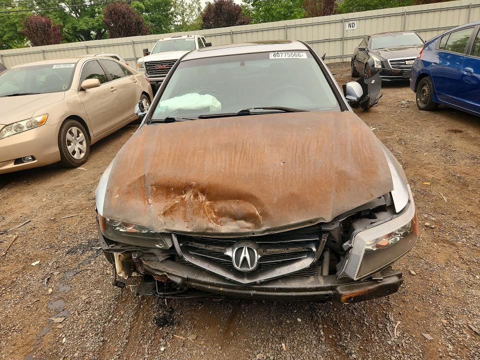 60775566 :رقم المزاد ، JH4CL96864C003638 vin ، 2004 Acura Tsx مزاد بيع