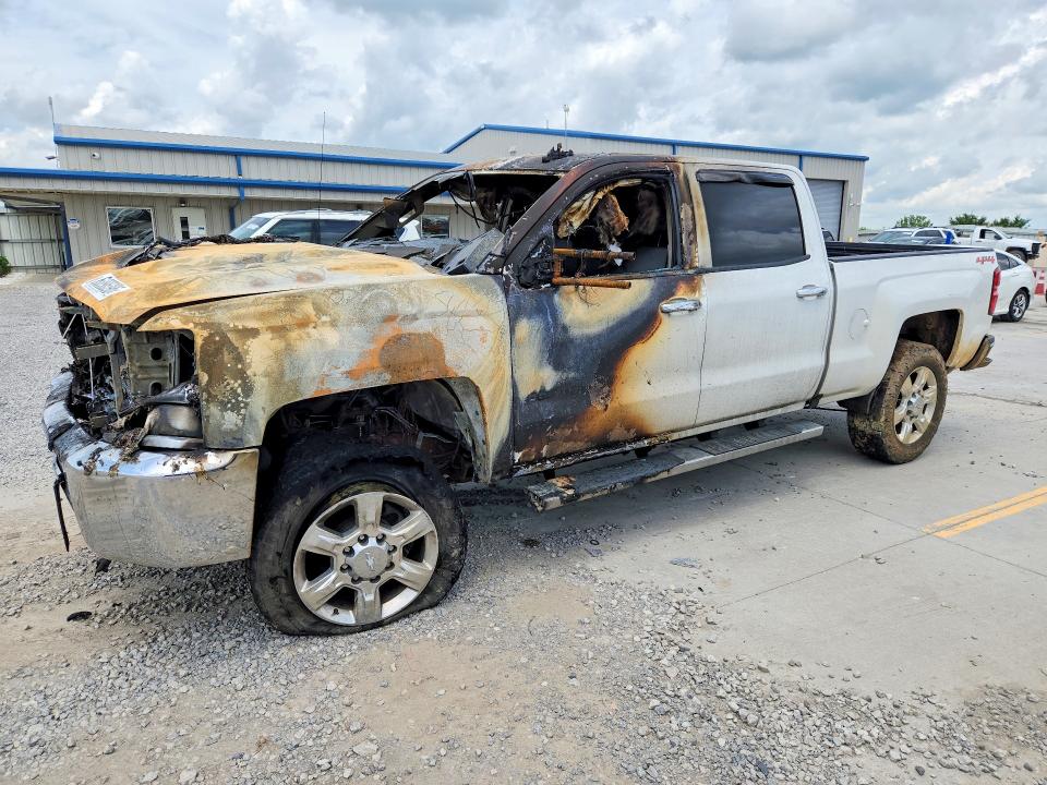 60896396 :رقم المزاد ، 1GC1KREY2KF125163 vin ، 2019 Chevrolet Silverado مزاد بيع