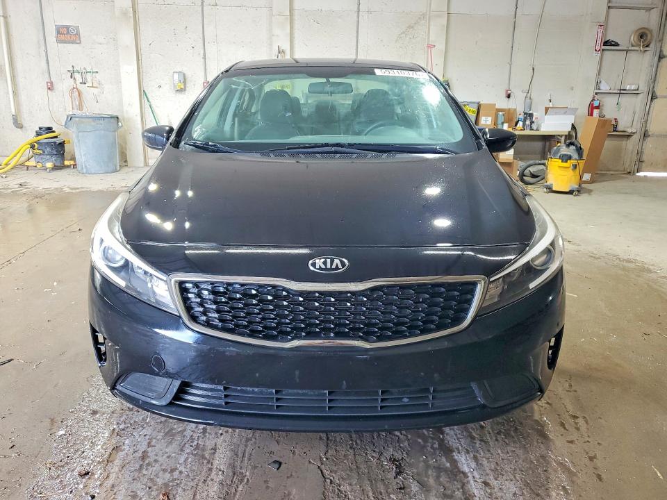 59310376 :رقم المزاد ، 3KPFL4A79HE016320 vin ، 2017 Kia Forte مزاد بيع