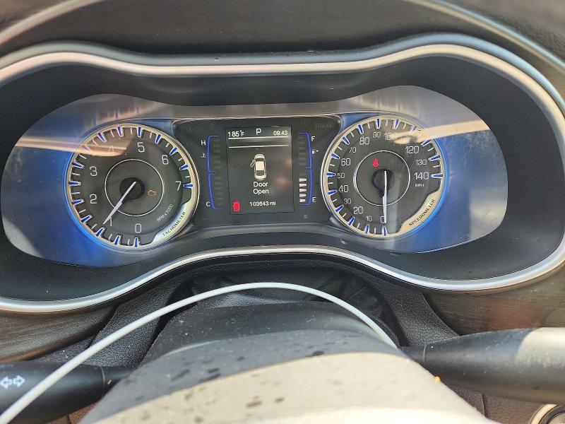 Продаж на аукціоні авто 2015 Chrysler 200, vin: 1C3CCCABXFN688157, номер лоту: 58925066