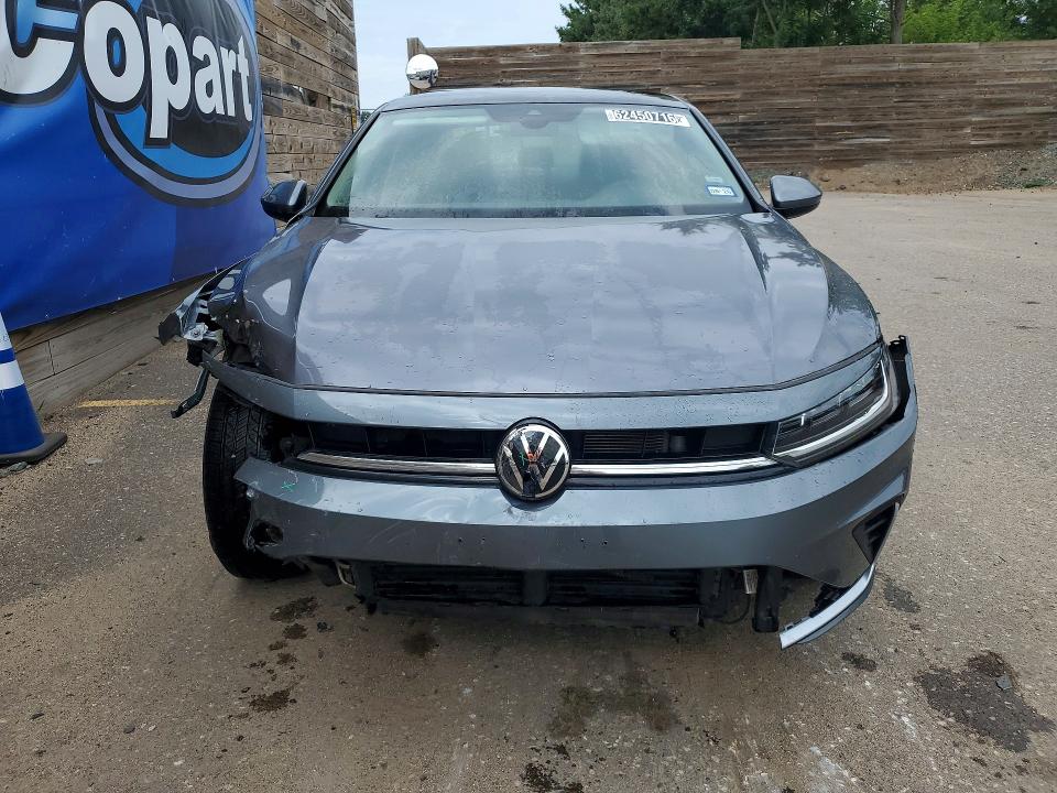 62450716 :رقم المزاد ، 3VW7X7BU0SM007319 vin ، 2025 Volkswagen Jetta مزاد بيع