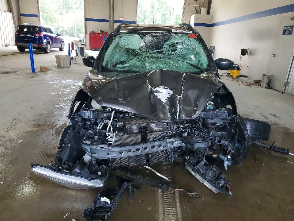 Продаж на аукціоні авто 2018 Ford Escape, vin: 1FMCU9GD9JUC72664, номер лоту: 61598336