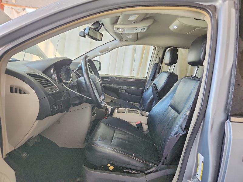 61615006 :رقم المزاد ، 2C4RC1CG2FR646295 vin ، 2015 Chrysler Town & Country مزاد بيع