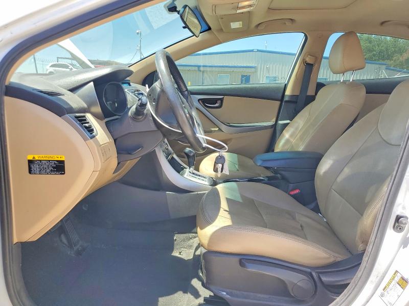 60049756 :رقم المزاد ، 5NPDH4AE7CH131980 vin ، 2012 Hyundai Elantra مزاد بيع