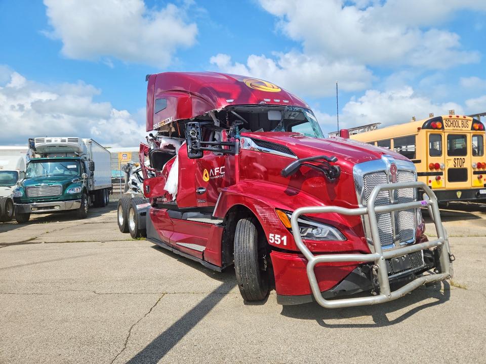 Продажа на аукционе авто 2027 Kenworth Construction, vin: 1XKYD49X9VJ238627, номер лота: 58248176